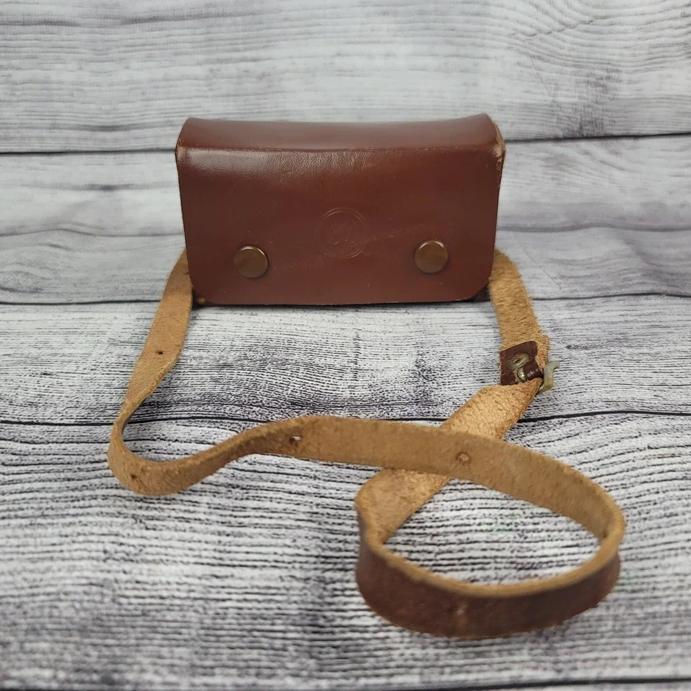 B+W 32mm Lens Shade and Filter Leather Case with Strap Camera Photography